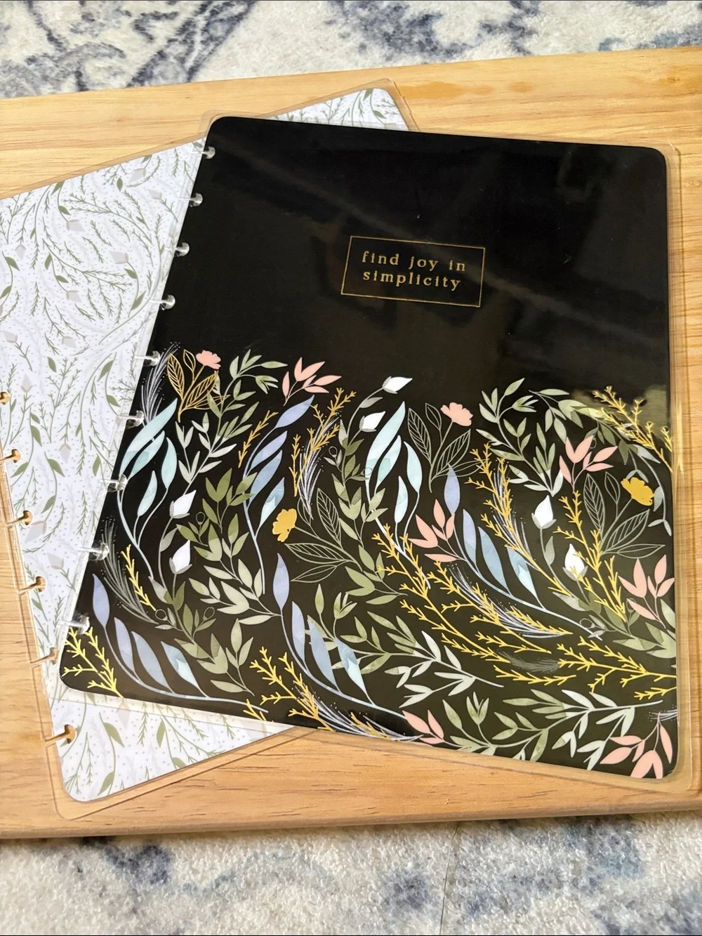 The Happy Planner Disc-Bound Covers and accessories.